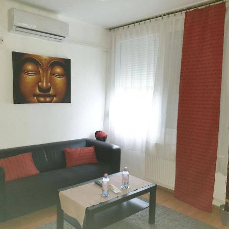 Goldapartman Salgótarján Bagian luar foto