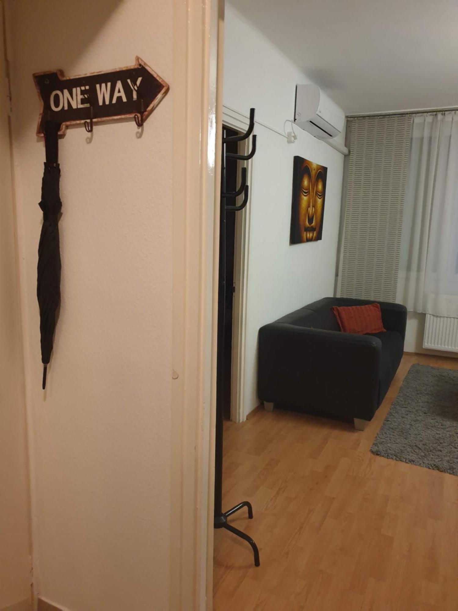 Goldapartman Salgótarján Bagian luar foto
