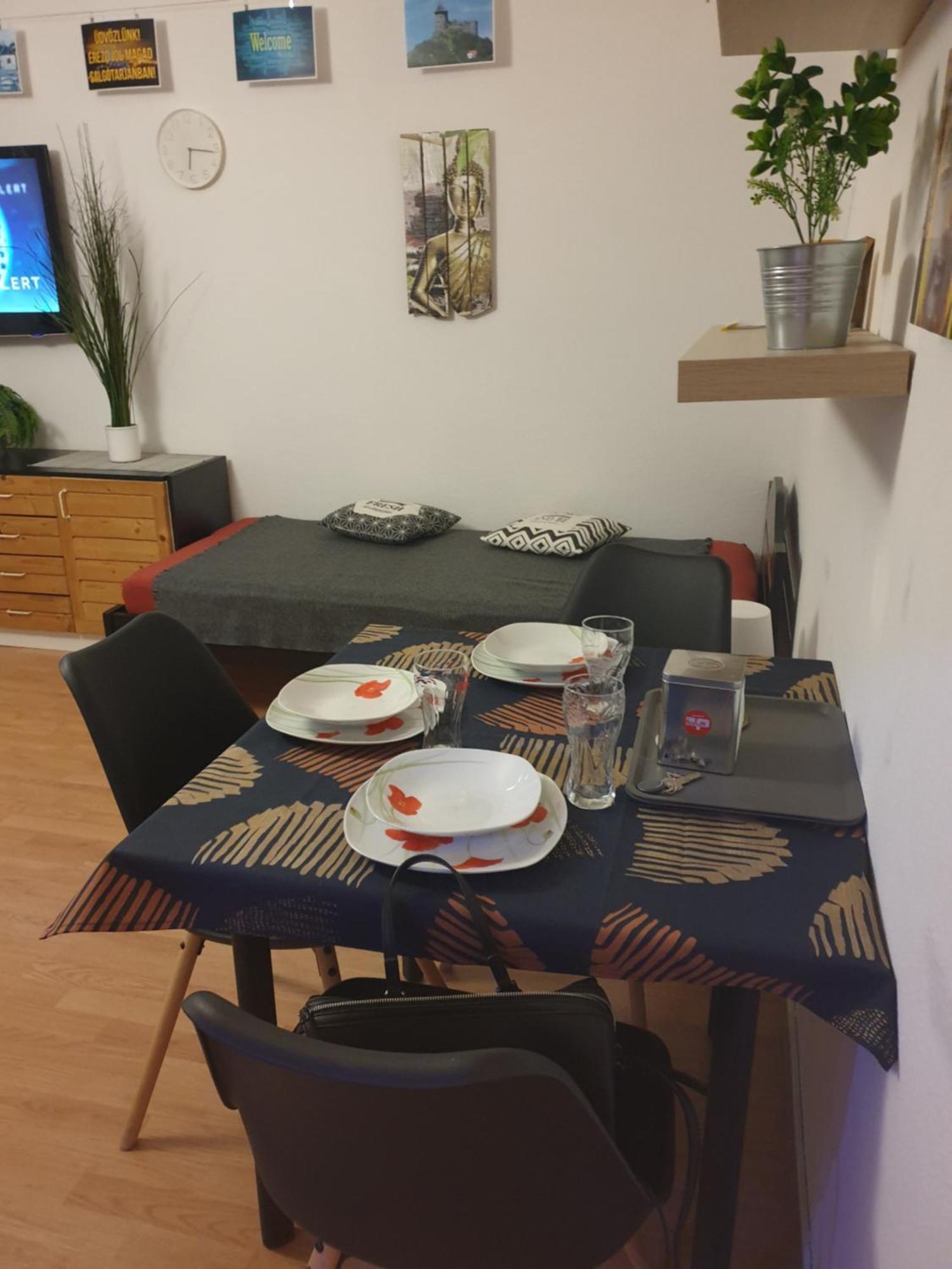Goldapartman Salgótarján Bagian luar foto